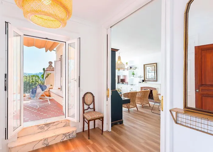 Genteel Plaza De La Marina Apartment Málaga